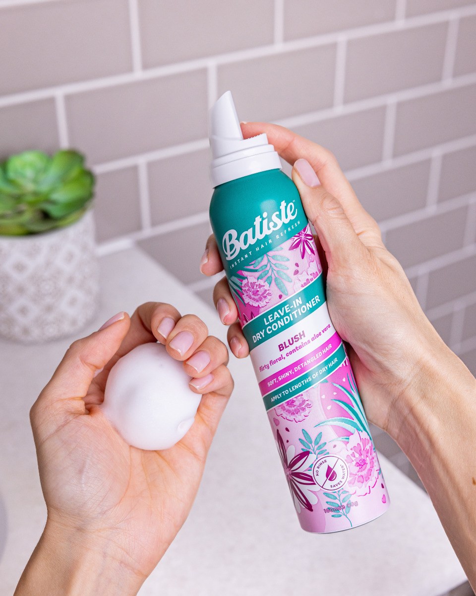 Batiste Instant Hair Refresh Leave-In Dry Conditioner - Blush (100ml) φωτογραφία