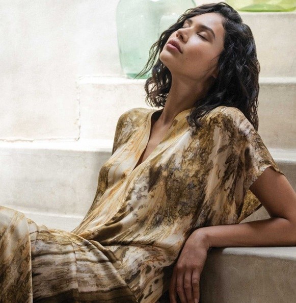 Tea Tree - Tea Tree Hemp Restoring Conditioner & Body Lotion (300ml) φωτογραφία