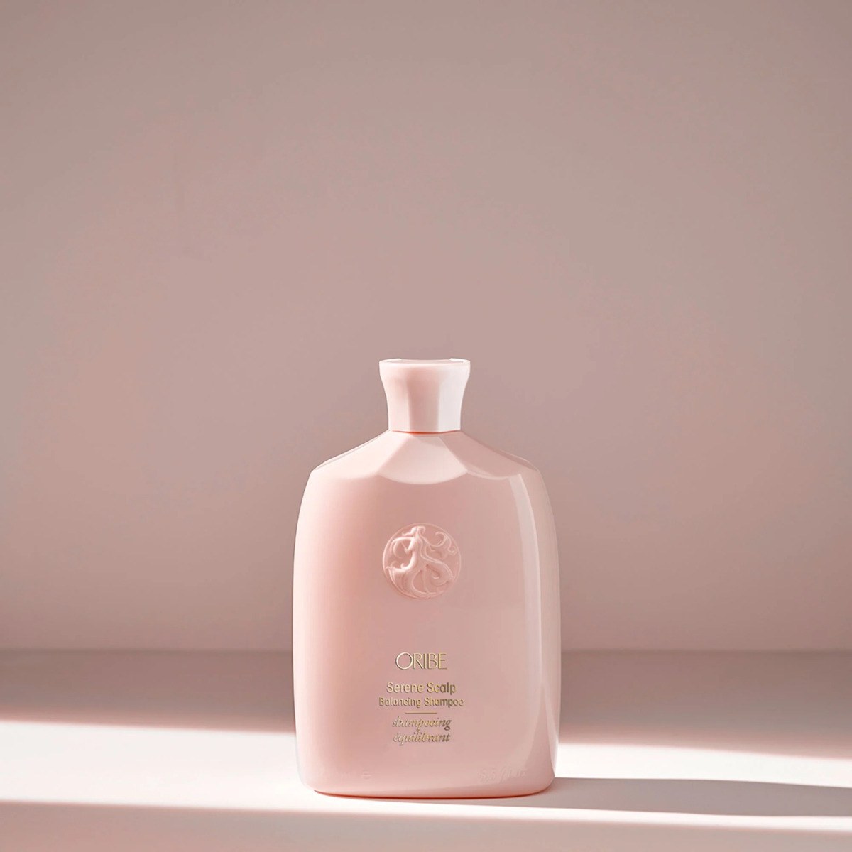 Oribe Serene Scalp Balancing Shampoo (250ml) φωτογραφία