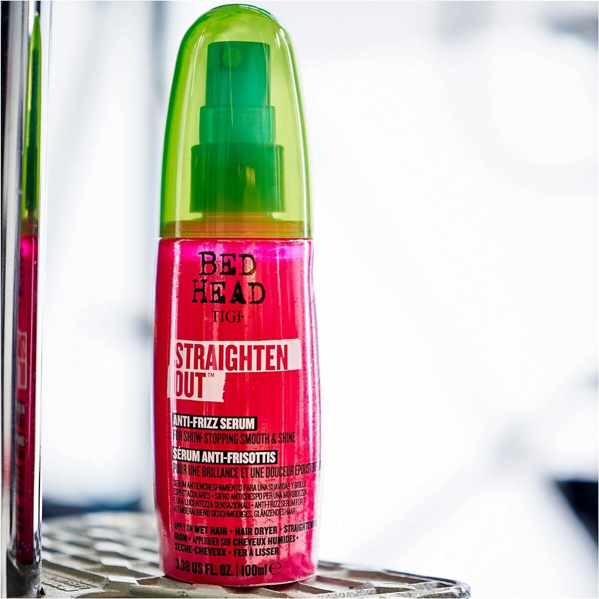 Bed Head Tigi Straighten Out Anti-Frizz Serum (100ml) φωτογραφία