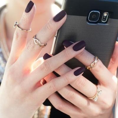 Τι χρώμα να βάψω τα νύχια μου;