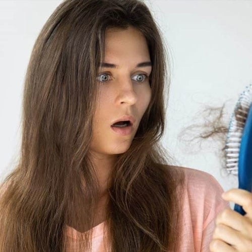 Οι Top 5 μύθοι & αλήθειες σχετικά με την τριχόπτωση